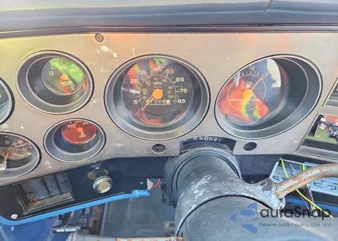 1986 Chevrolet C20 из США, поврежденный, VIN 2GCFC24HXG1164691